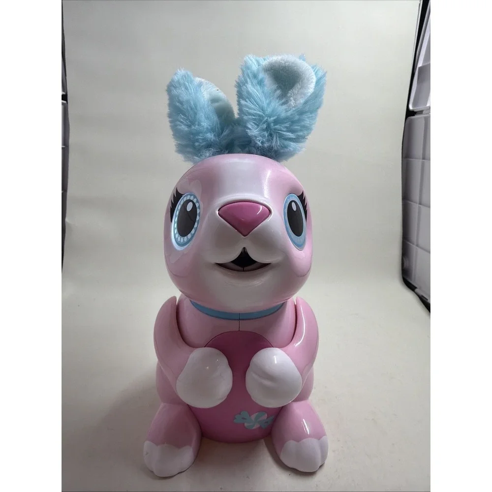 Zoomer Hungry Bunnies Shreddy Interactive Rabbit Toy - Pink. Tested Works.